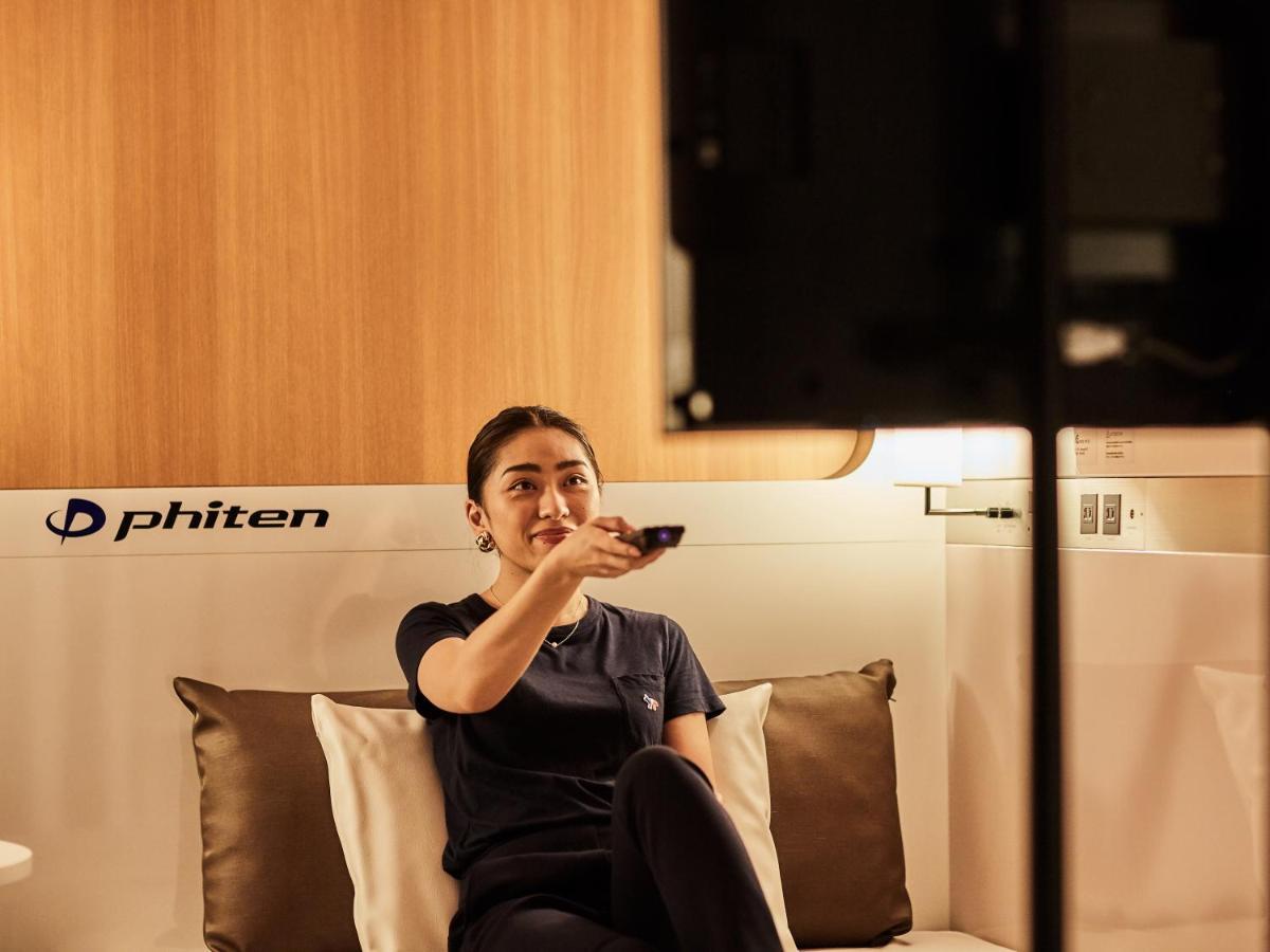 אוסקה First Cabin Nishi Umeda מראה חיצוני תמונה